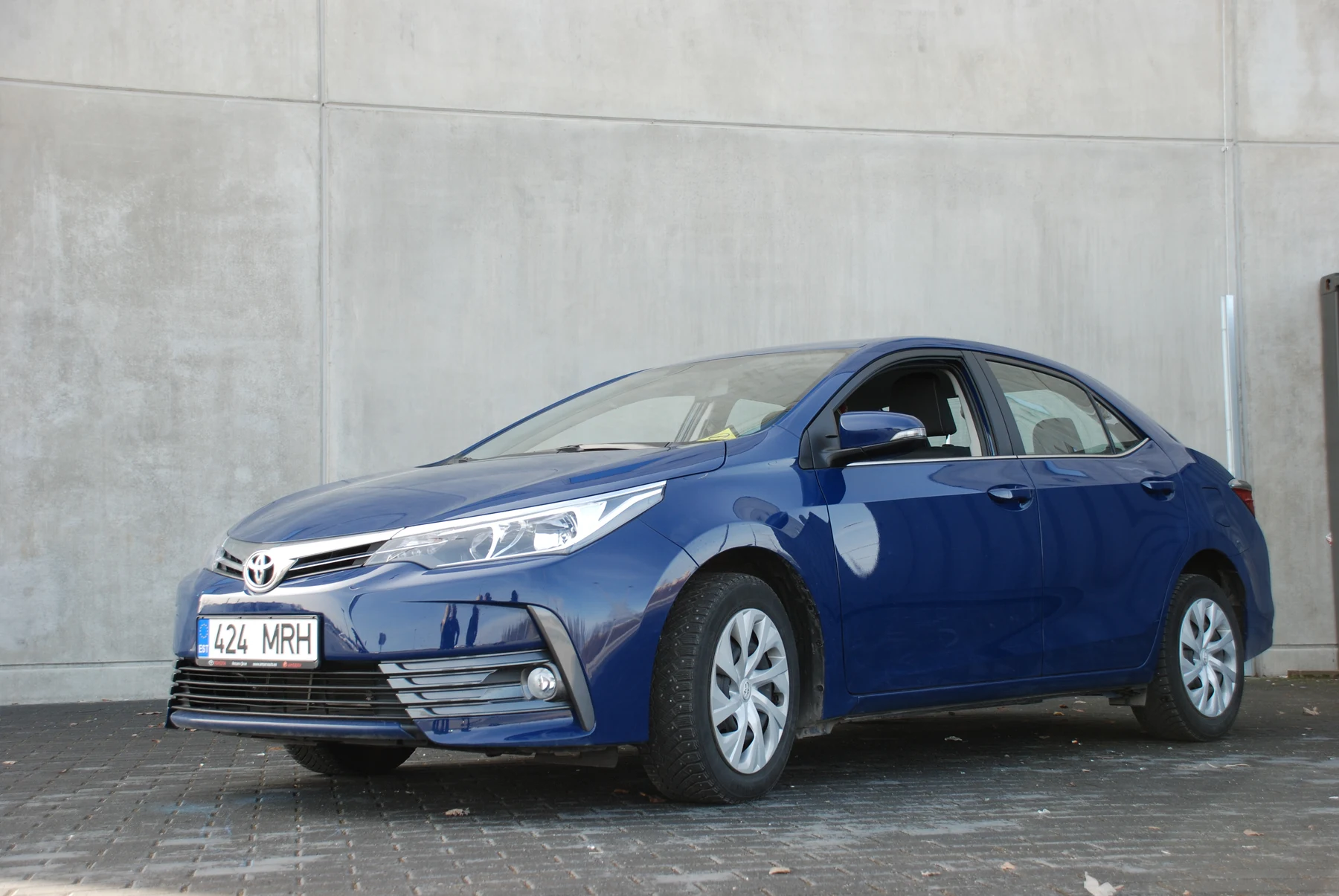 Altera Autokooli sinine Toyota Corolla B-kategooria õppesõiduk